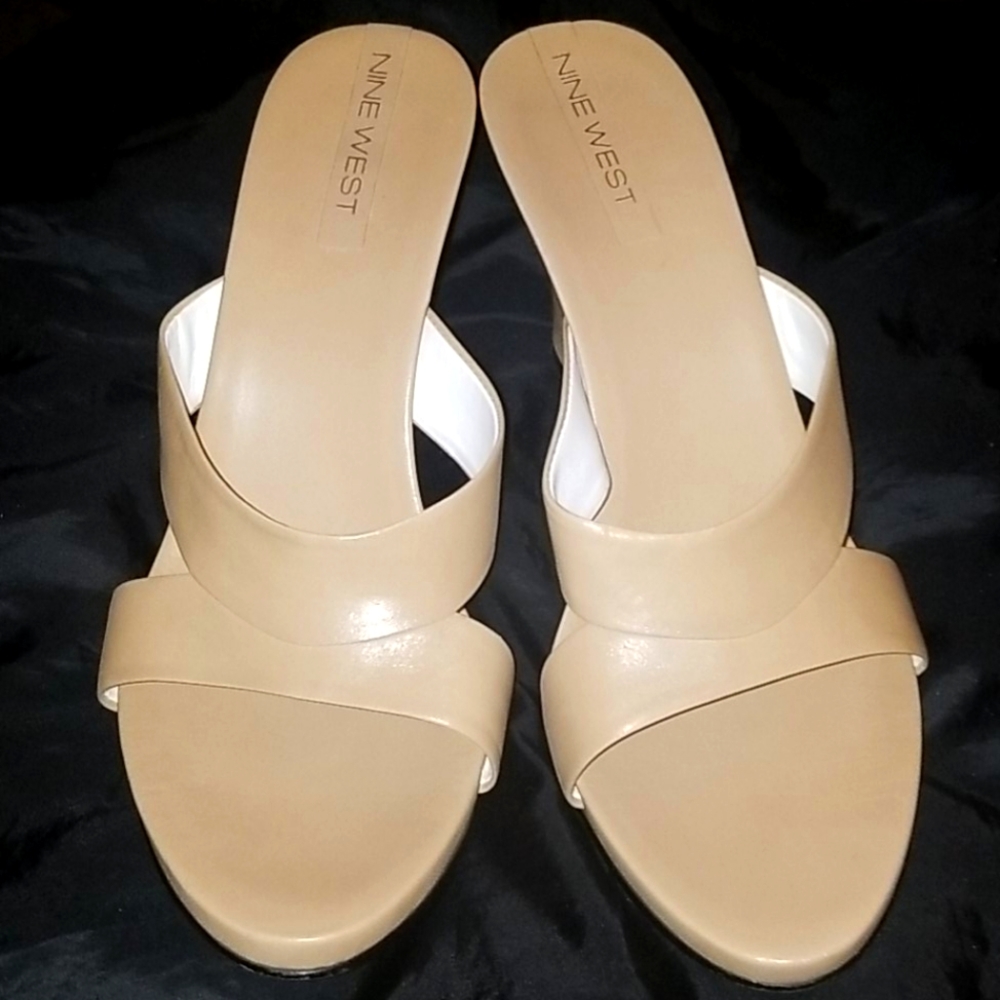 NWDERON LIGHT NATU LEATHER 9.5 EUC w/box
